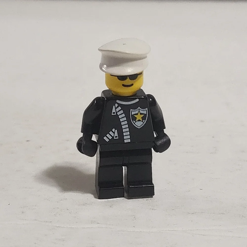 LEGO Minifigure Police Officer Black with yellow head & white hat 4 pcs minifig